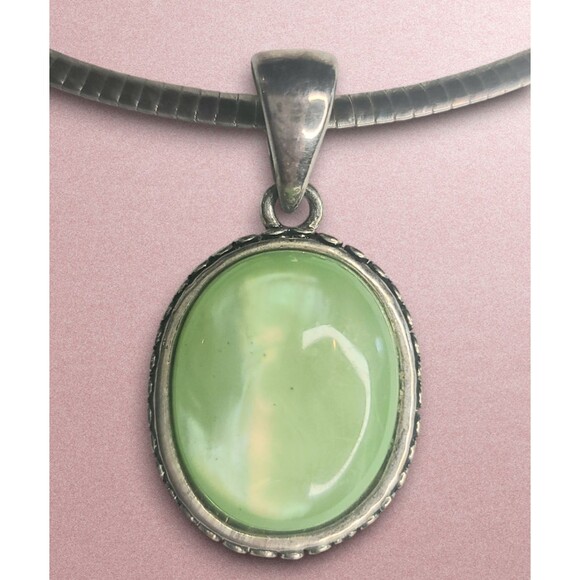 VTG Signed MJ Marie Jennifer Silver Tone Green Stone Pendant Necklace Earrings - Picture 2 of 12